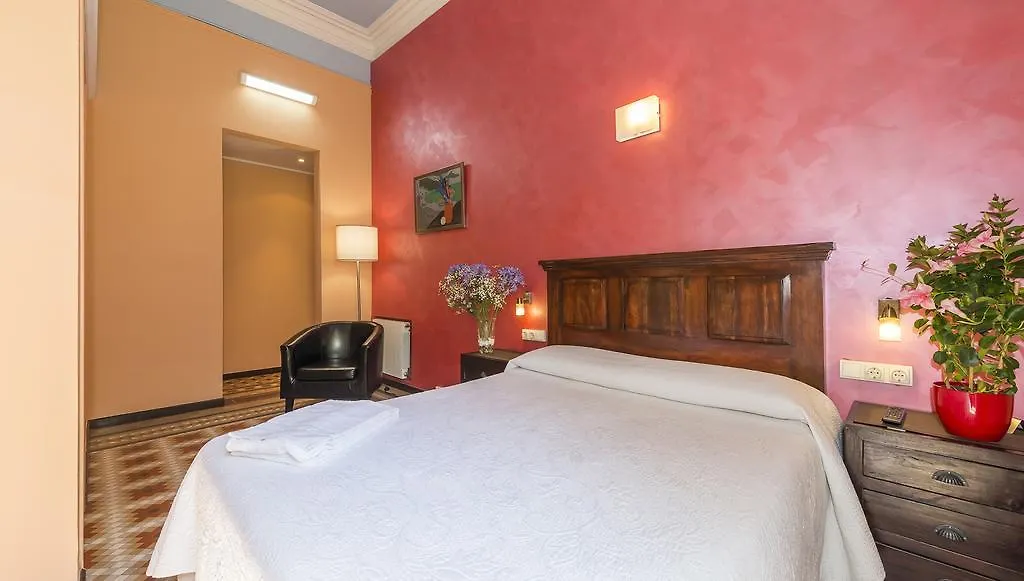 Hostal Girona Barcelona 2*,