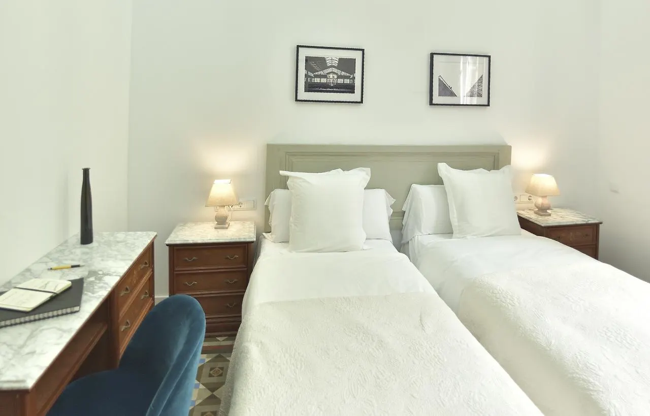 Hostal Girona Barcelona España