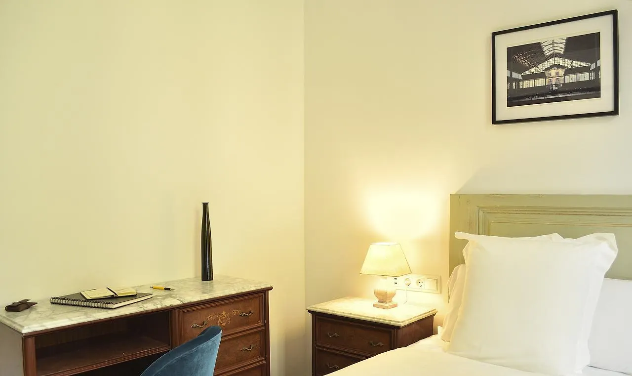 ** Pensión Hostal Girona Barcelona España