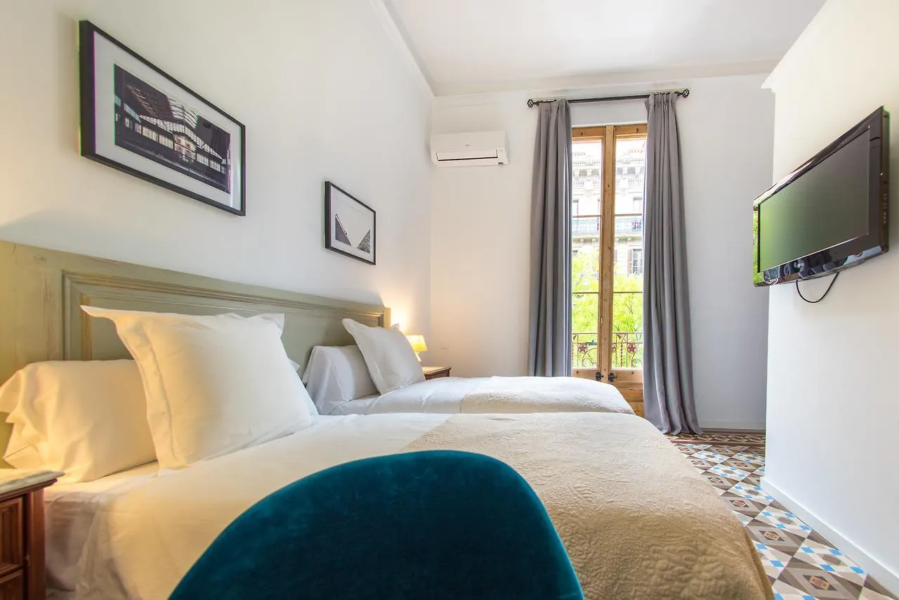 Hostal Girona Barcelona 2*,