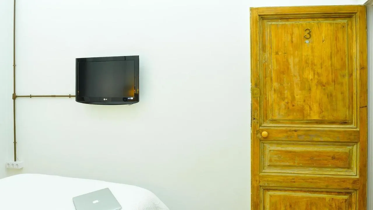 Hostal Girona Barcelona